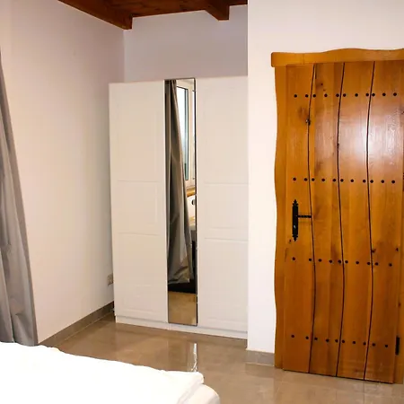 H25 Vendeghaz * Soskut